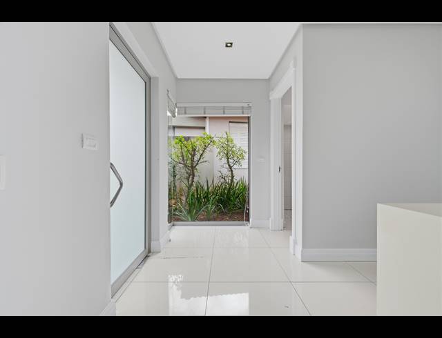 3 BEDROOM TOWNHOUSE FOR SALE IN ZIMBALI ESTATE
